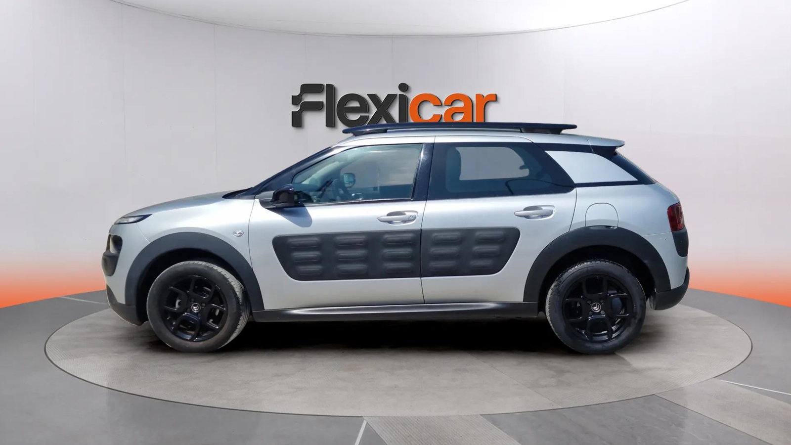 https://cdn-flexicar.caraffinity.it/public_appraisal_images_pro/images/stock/274134/kkNwK7DY9r__1417 JXC_02ccc8050d8248549fea44f71e3331aa_Exterior_2.jpg.jpg